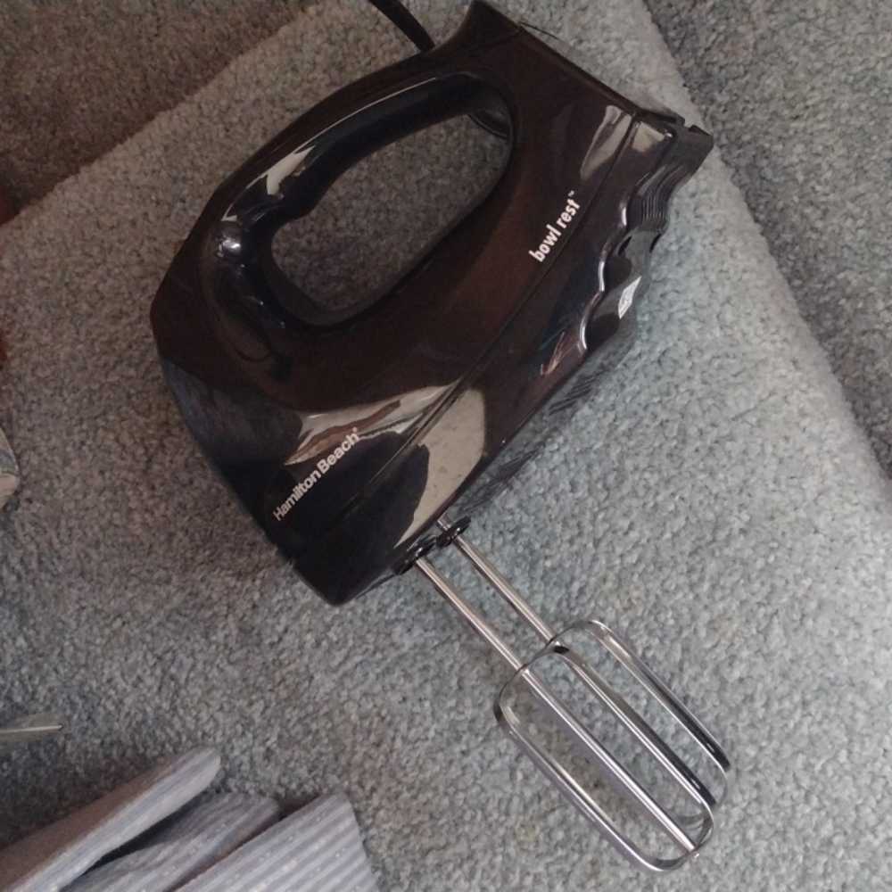 6 speed hand blender by Hamilton Beach